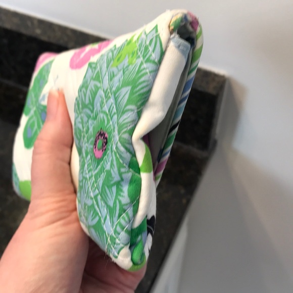 Vera Bradley limited addition Casey sateen wallet - Picture 7 of 8